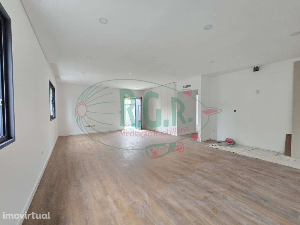 ANDAR MORADIA T2 RECUPERADO (NOVO) - VALBOM - Grande imagem: 5/21