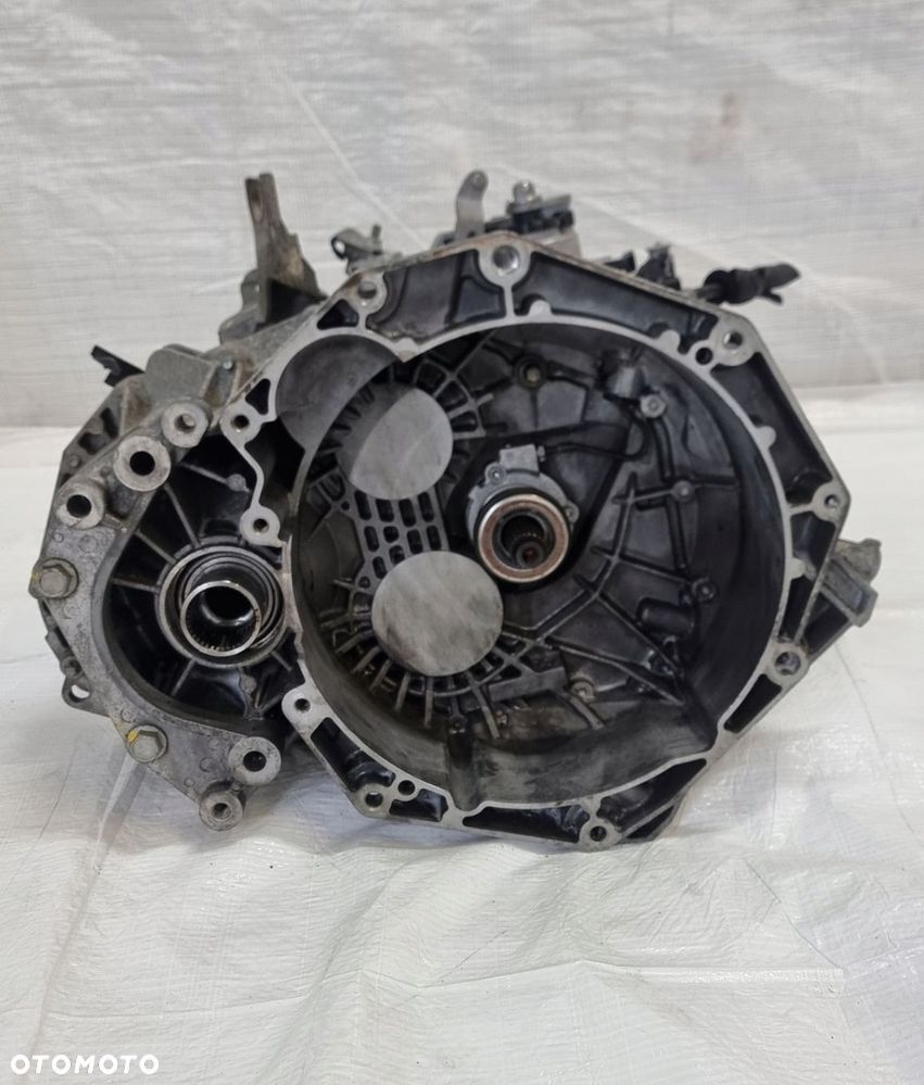 SKRZYNIA BIEGÓW OPEL ANTARA F40 55567634 - 1