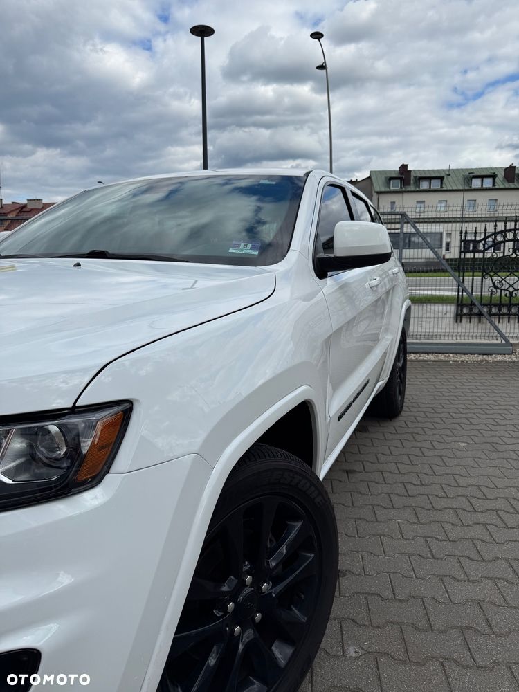 Jeep Grand Cherokee - 3