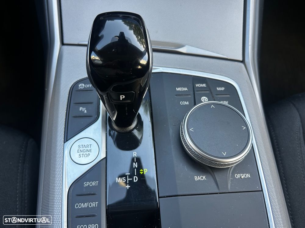 BMW 320 d Auto - 3