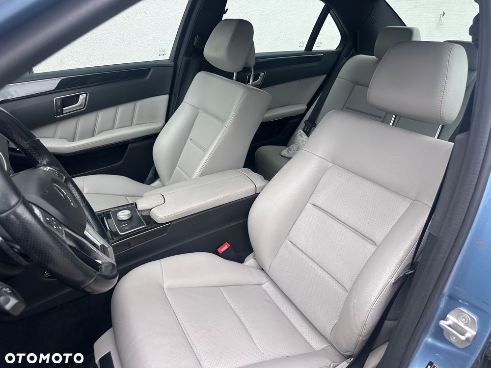Mercedes-Benz Klasa E 350 CDI DPF 4Matic BlueEFFICIENCY 7G-TRONIC - 17