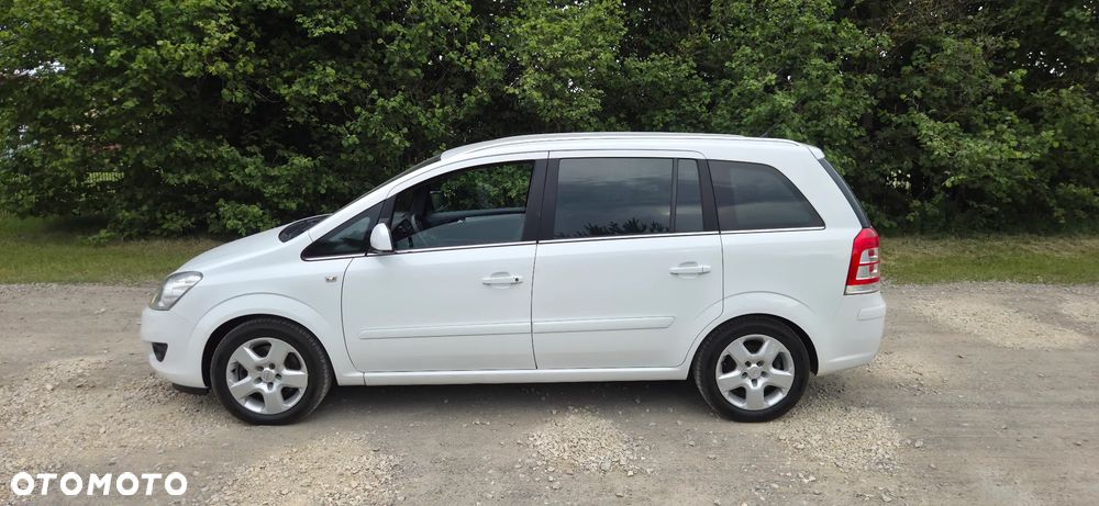 Opel Zafira 1.9 CDTI Cosmo ActiveSelect - 3