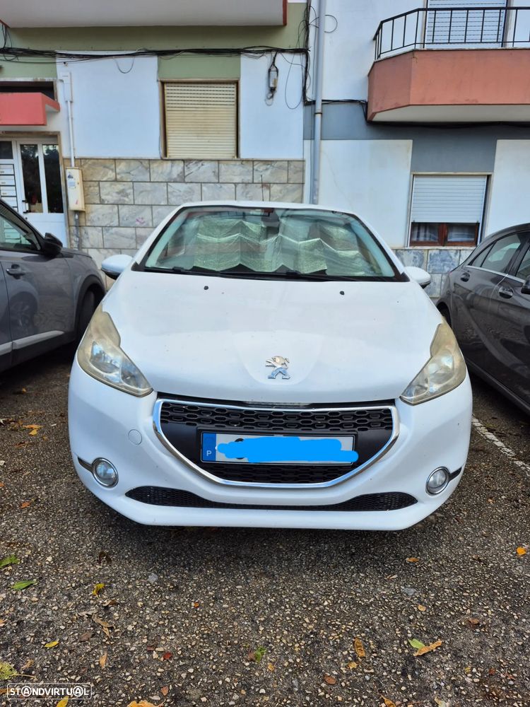 Peugeot 208 1.4 HDi Access - 1