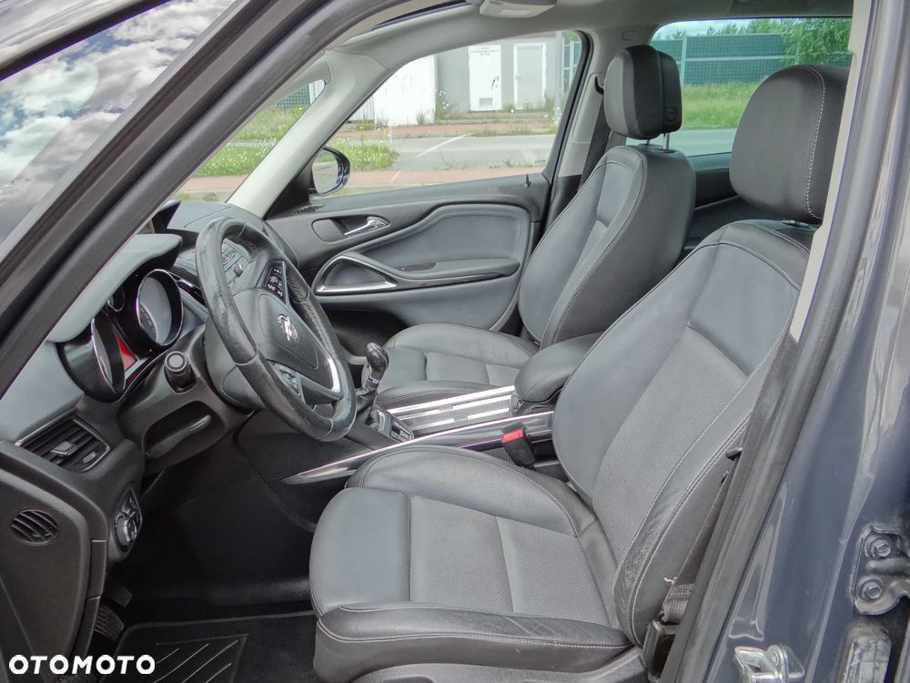 Opel Zafira - 11