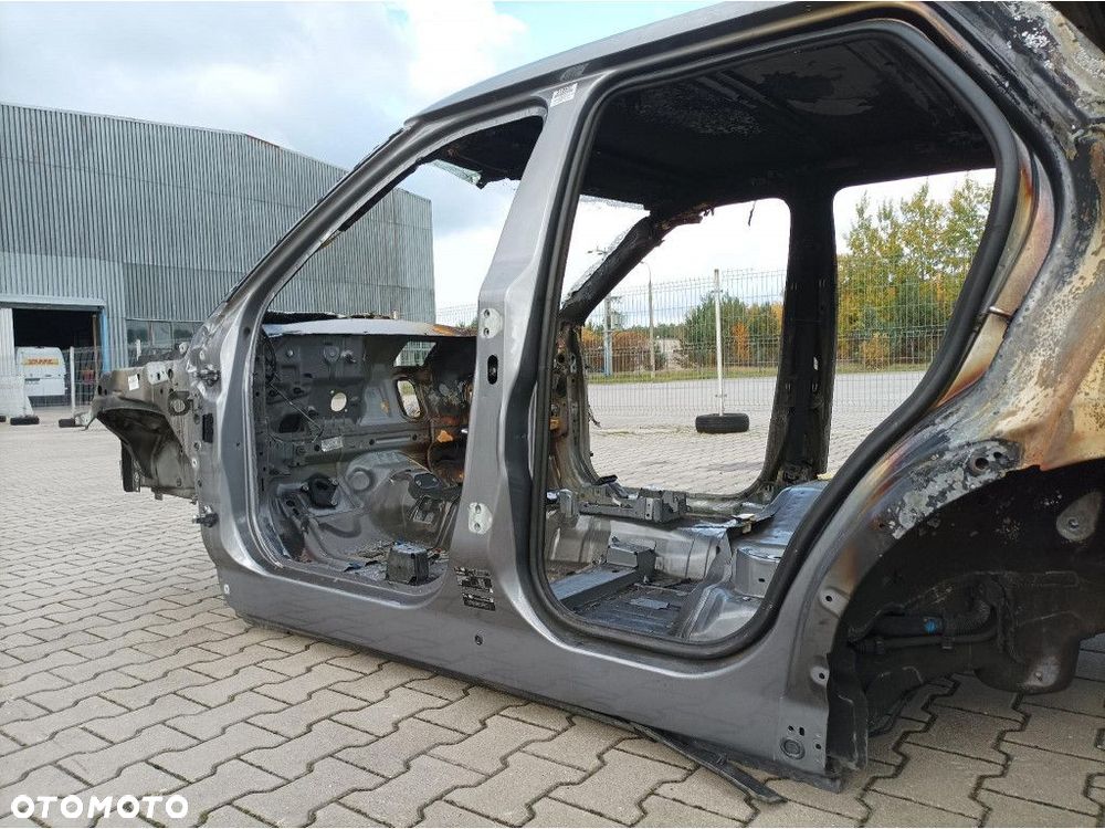 RANGE ROVER EVOQUE II L551 PRÓG SŁUPEK LEWY DŁUGI JBC2409 - 2