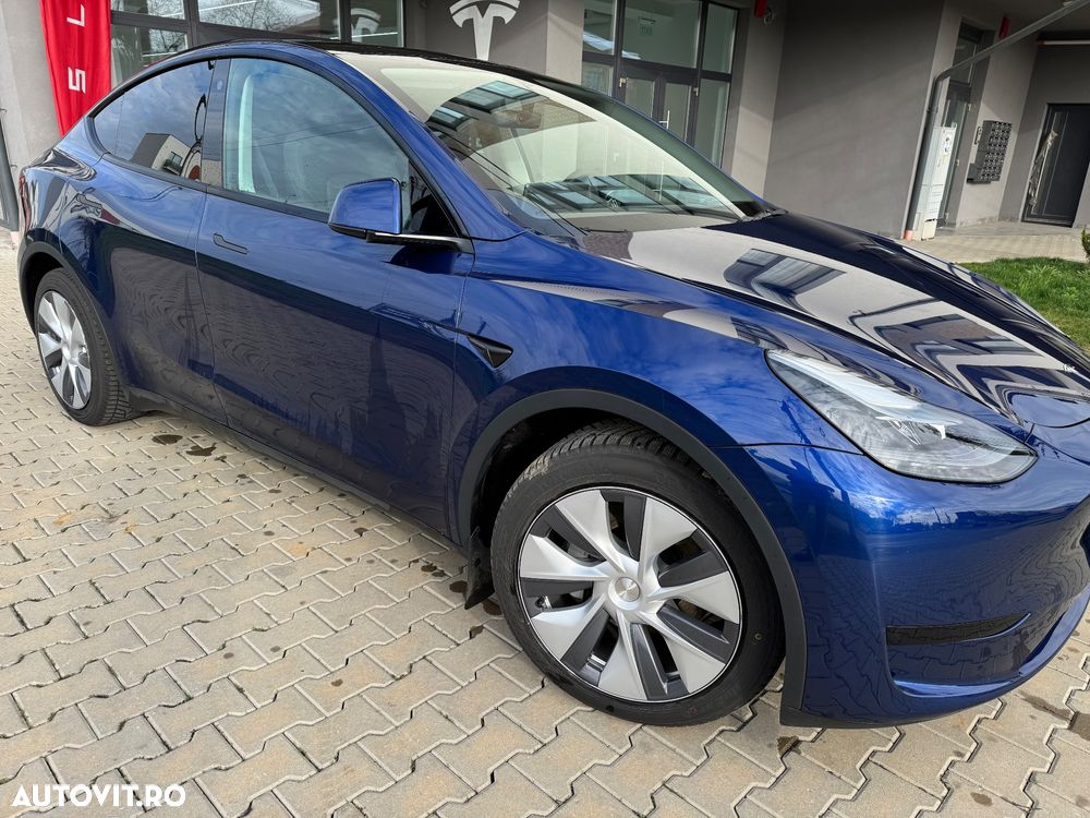 Tesla Model Y RWD Long Range - 3