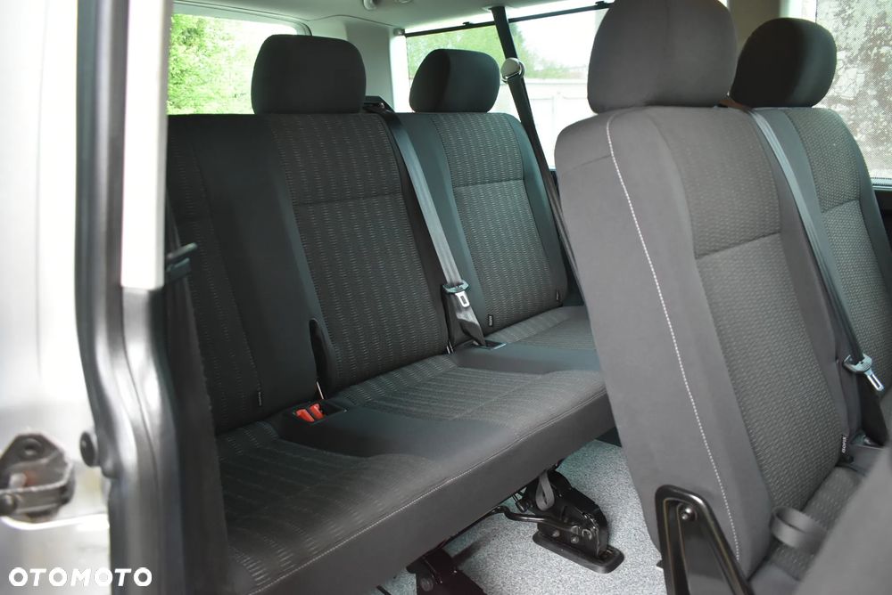 Volkswagen Caravelle 2.0 TDI L2 Comfortline DSG - 16