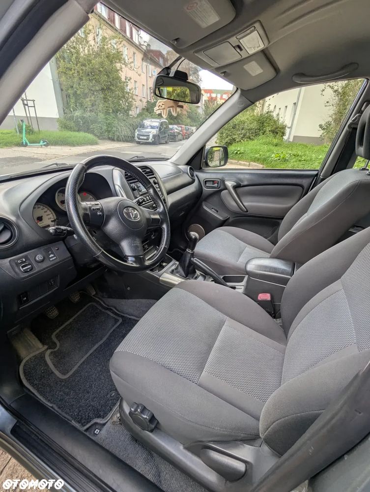 Toyota RAV4 2.0 VVT-i 4x4 - 8