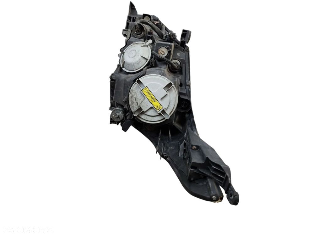 LAMPA PRAWY PRZÓD TOYOTA AVENSIS T27 (2009-2011) 2.0 VVT-I 152KM H279HR-AE - 4
