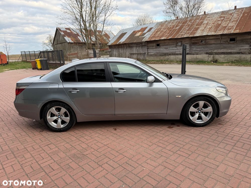 BMW Seria 5 525d - 7
