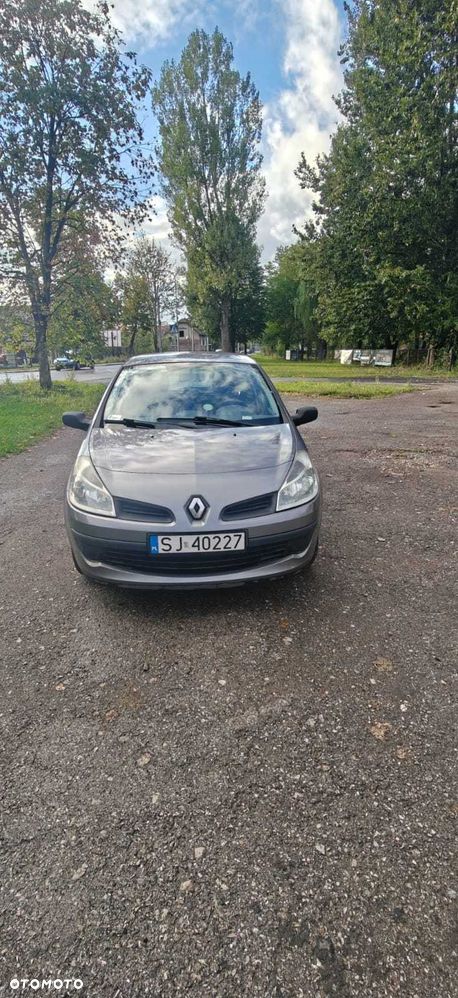 Renault Clio - 1