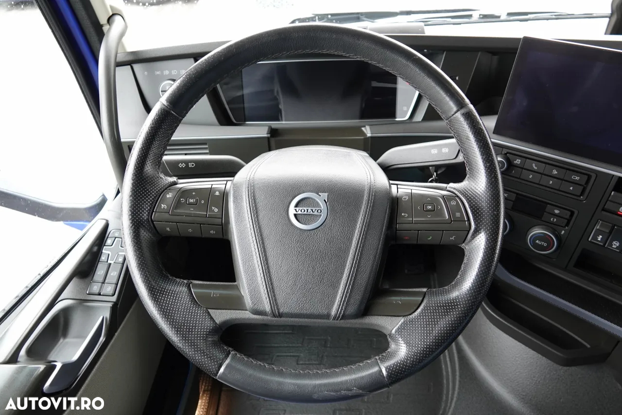 Volvo FH 500 /  6X2 / BOOGIE / I-SAVE / I- SHIFT / DUPĂ CONTRACTUL DE SERVICE - 28