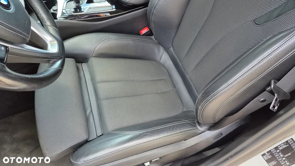 BMW Seria 5 520d Efficient Dynamics Edition Sport Line - 17