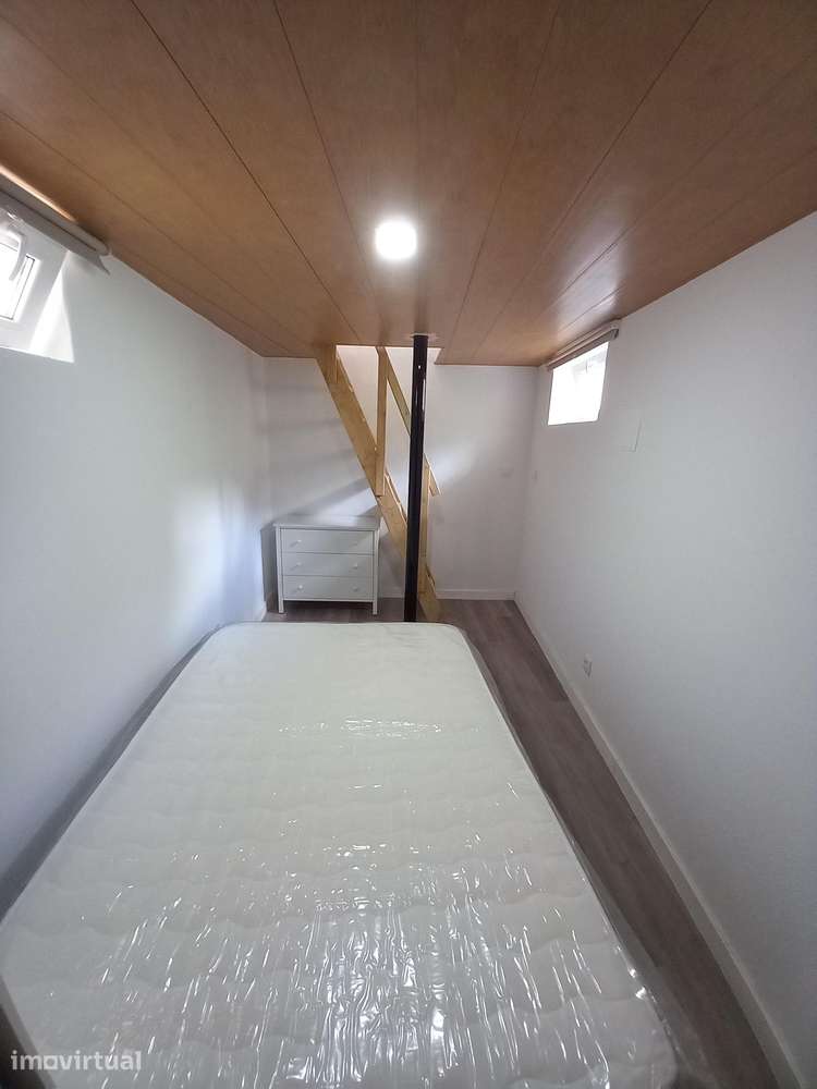 Moradia T1 isolada com varanda - Grande imagem: 4/12