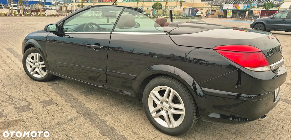 Opel Astra 1.9 CDTI Cosmo - 9