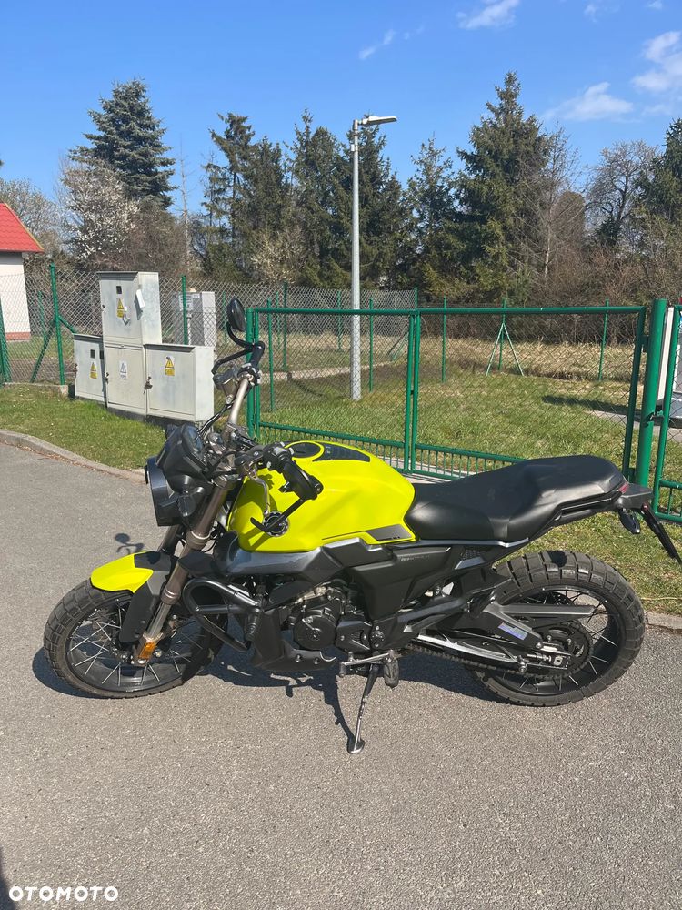 Zontes 125 G1 Spoke - 1