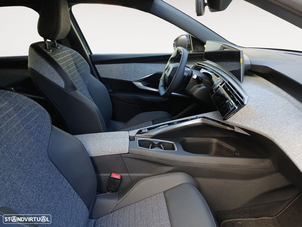 Peugeot E-5008 73 kWh Allure - 13