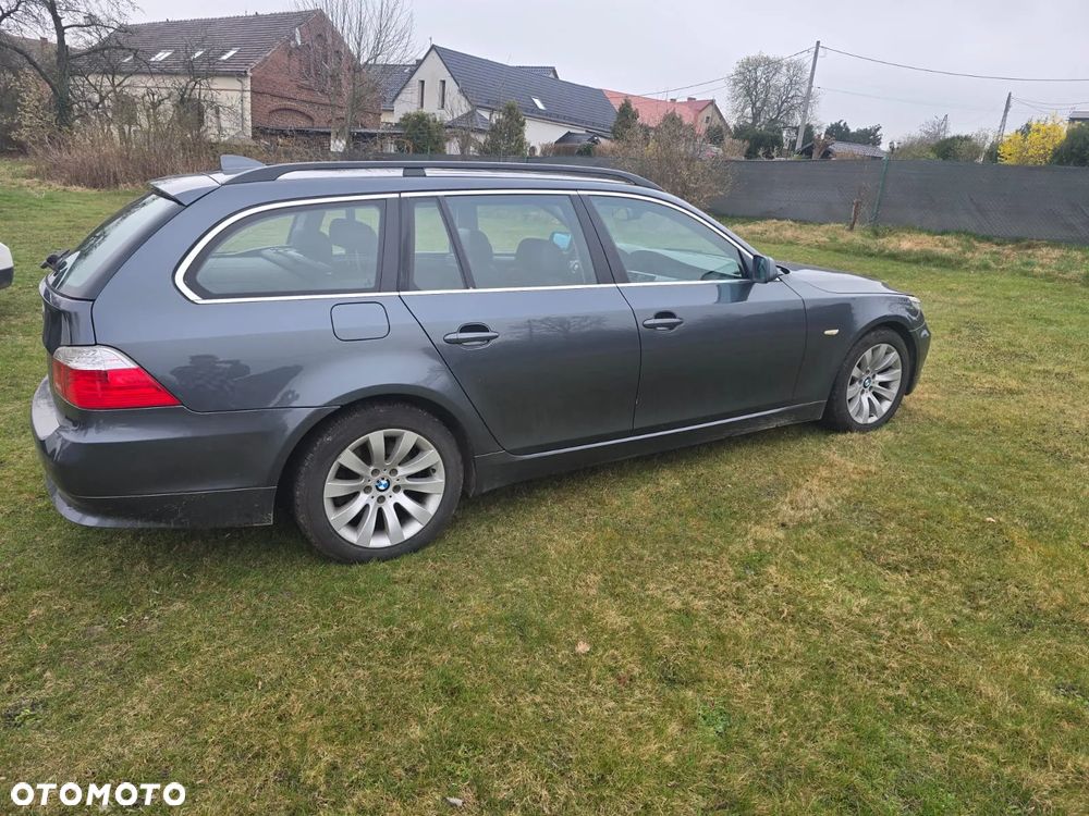 BMW Seria 5 525d Edition Sport - 3