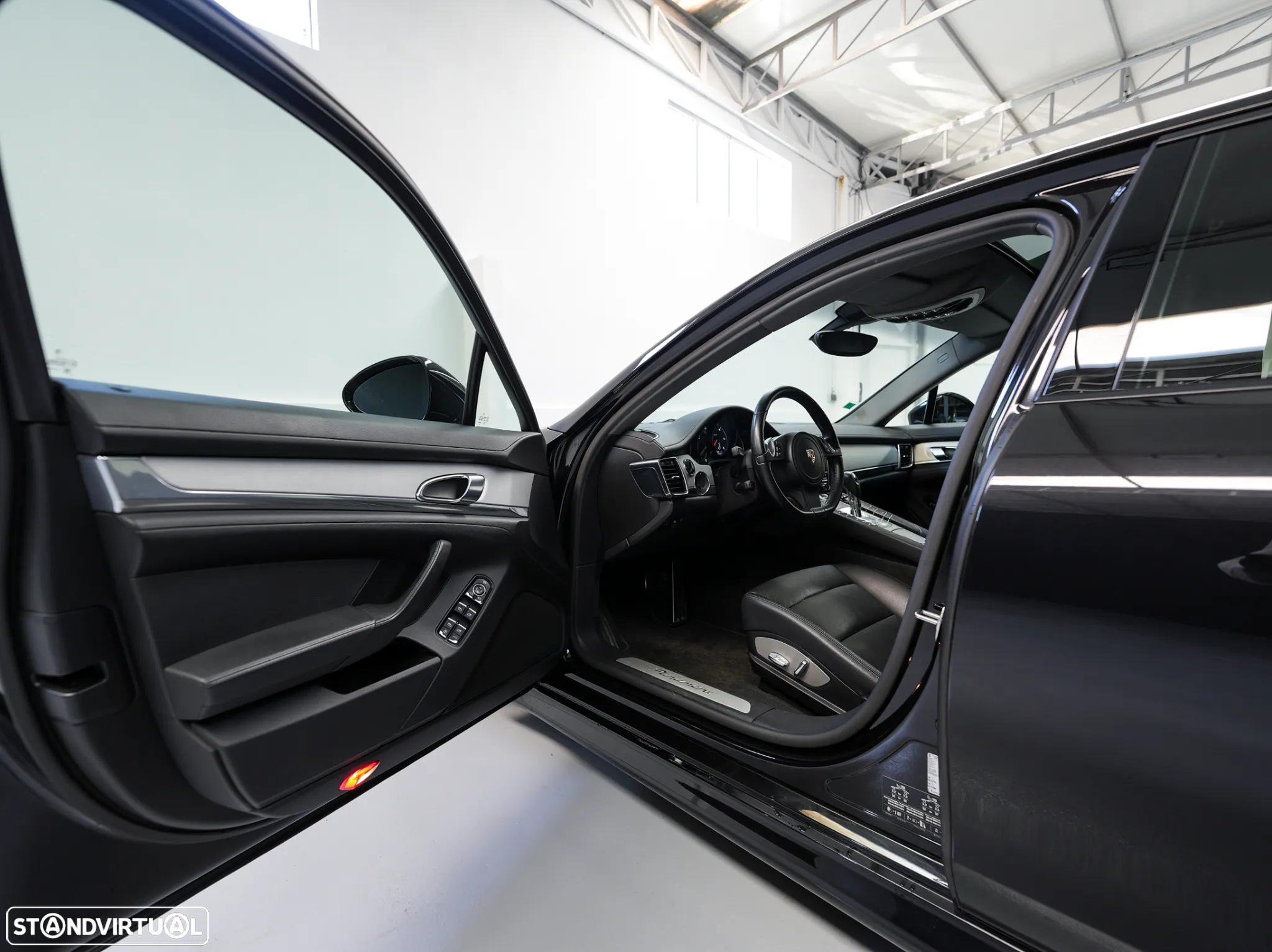 Porsche Panamera Platinum Edition - 21