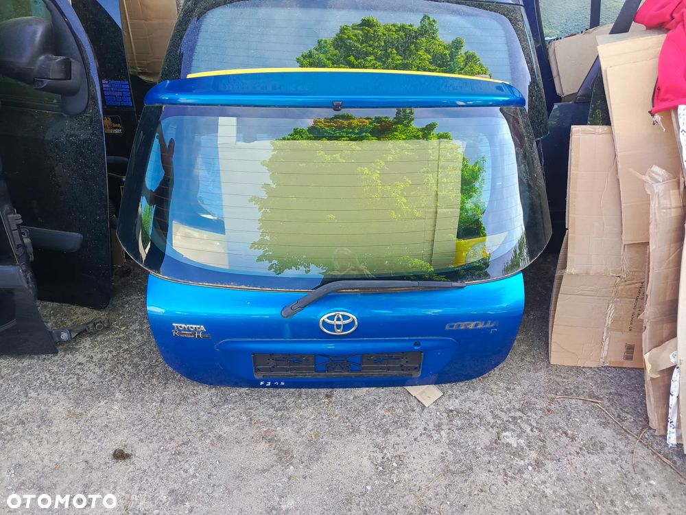 KLAPA  COROLLA E12 8P1 - 1