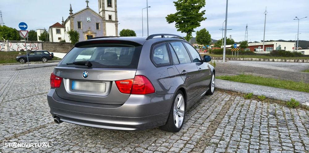 BMW 318 d - 14
