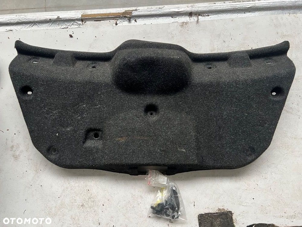 TAPICERKA boczek KLAPY BAGAŻNIKA FORD KA MK2 II 07355164220  Wygłuszenie klapy