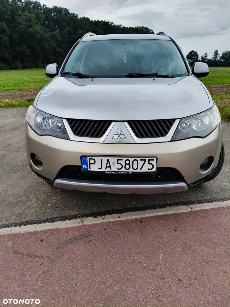 Mitsubishi Outlander 2007 photo 2