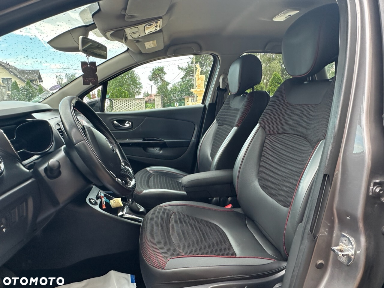 Renault Captur 1.2 TCe Helly Hansen EDC - 16