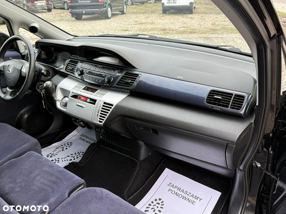Honda FR-V - 28