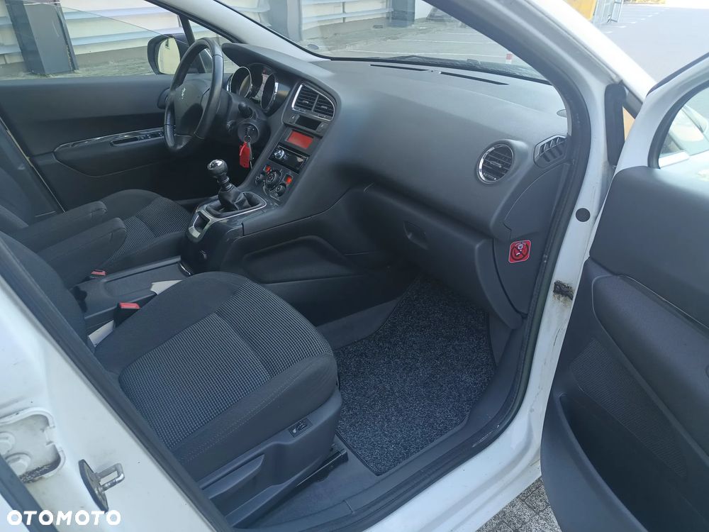 Peugeot 5008 HDI FAP 150 Active - 8
