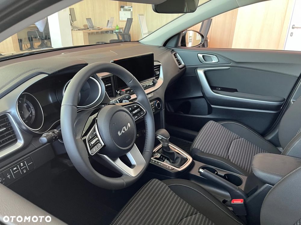 Kia XCeed 1.6 T-GDI M DCT - 12