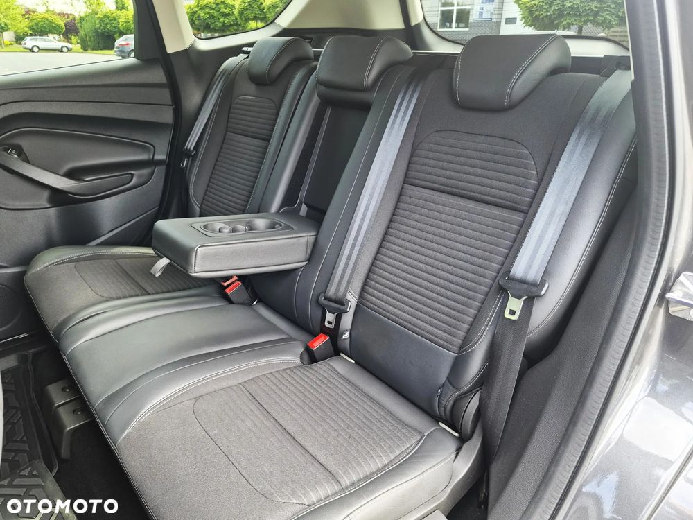 Ford Kuga 1.5 EcoBoost 2x4 Titanium - 19