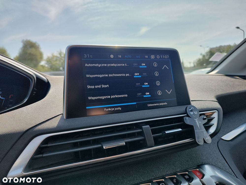 Peugeot 3008 1.2 PureTech Allure - 18