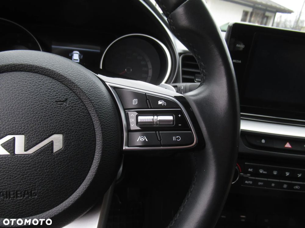 Kia Ceed 1.5 T-GDI M DCT - 14