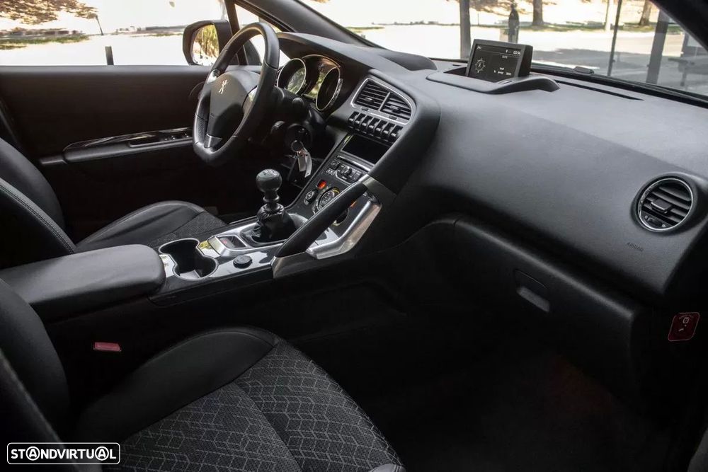 Peugeot 3008 - 22
