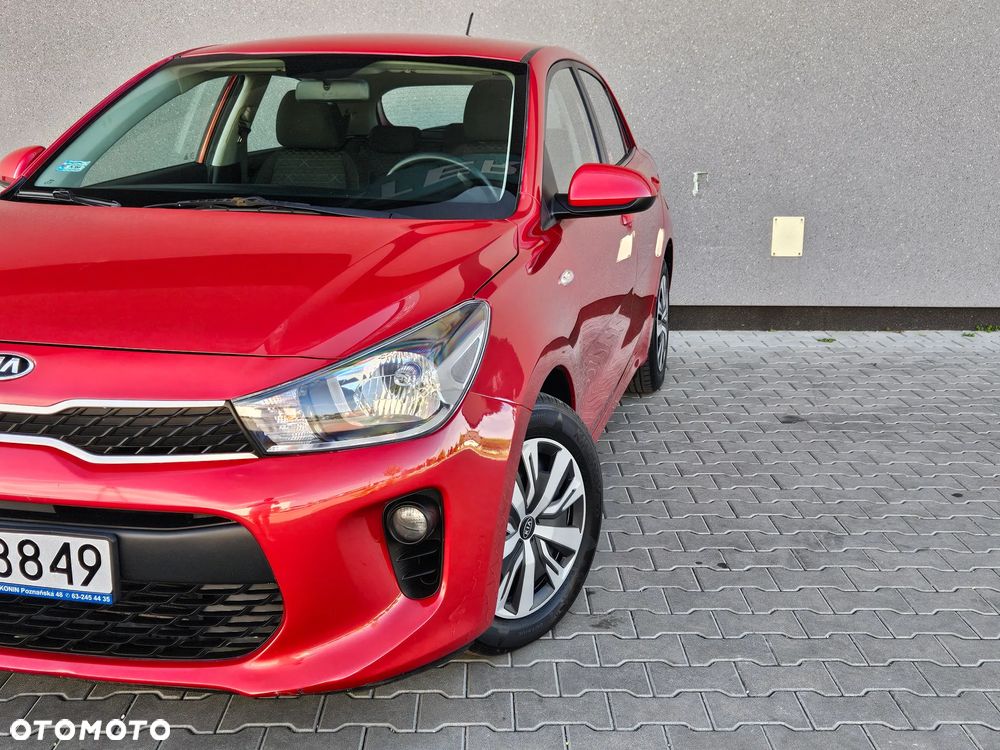 Kia Rio 1.2 L - 16