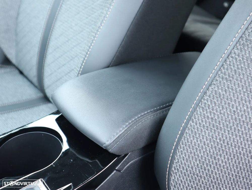 Peugeot 208 1.2 Hybrid Allure e-DCS6 - 26