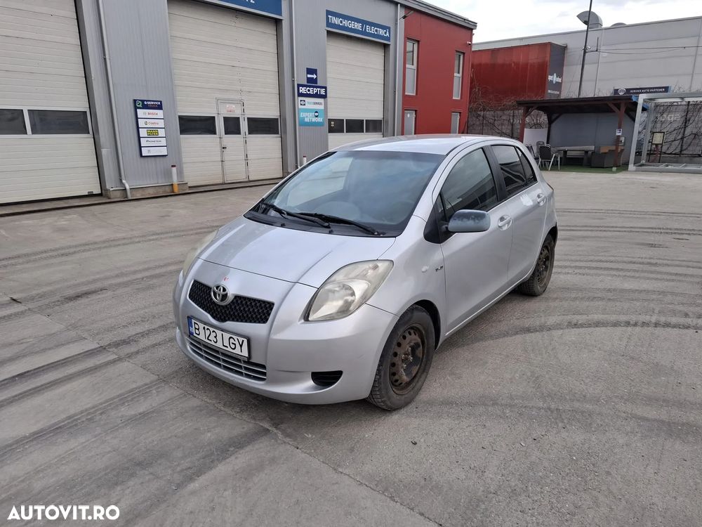 Toyota Yaris 1.4 D-4D Terra - 2