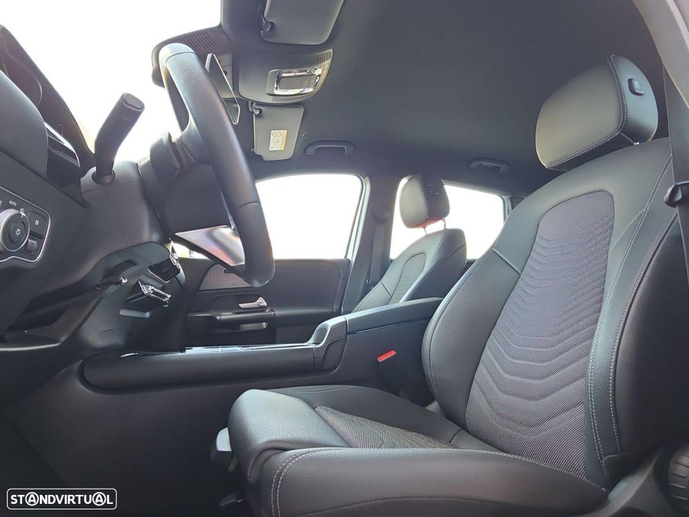 Mercedes-Benz B 180 d - 12