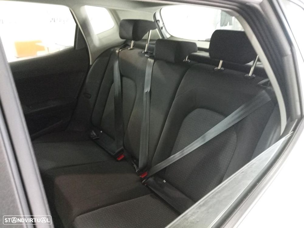 SEAT Arona 1.0 TSI Style DSG - 8