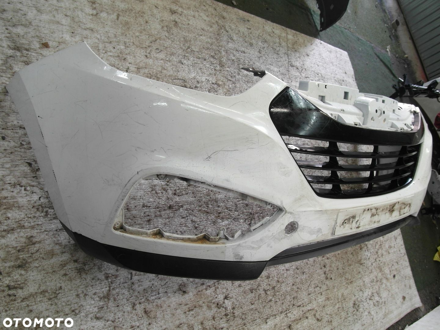 HYUNDAI IX35 BEZ DZIUR ZDERZAK PRZEDNI PRZÓD NR70 - 2