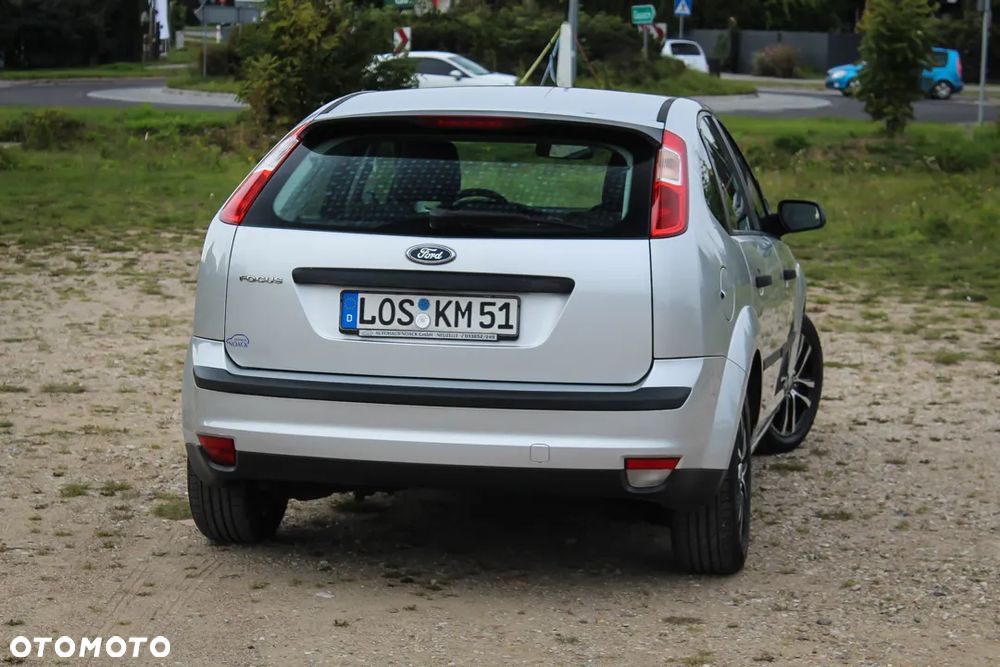 Ford Focus 1.6 Comfort - 8