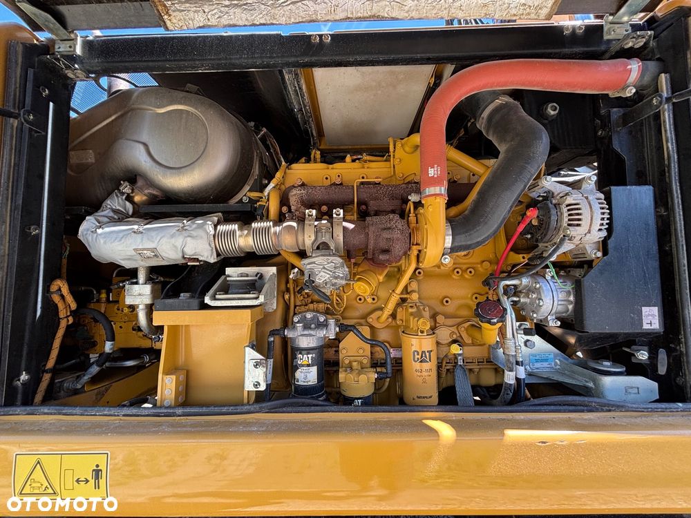 Caterpillar CAT M318F ROK 2019 PODPORY PLUG 1 WLASCICIEL - 18
