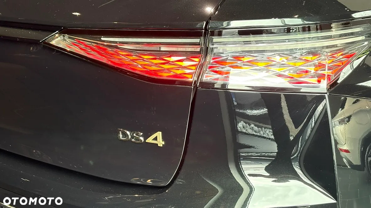 DS Automobiles DS 4 1.2 mHEV 136 Edition France eDCS6 - 6