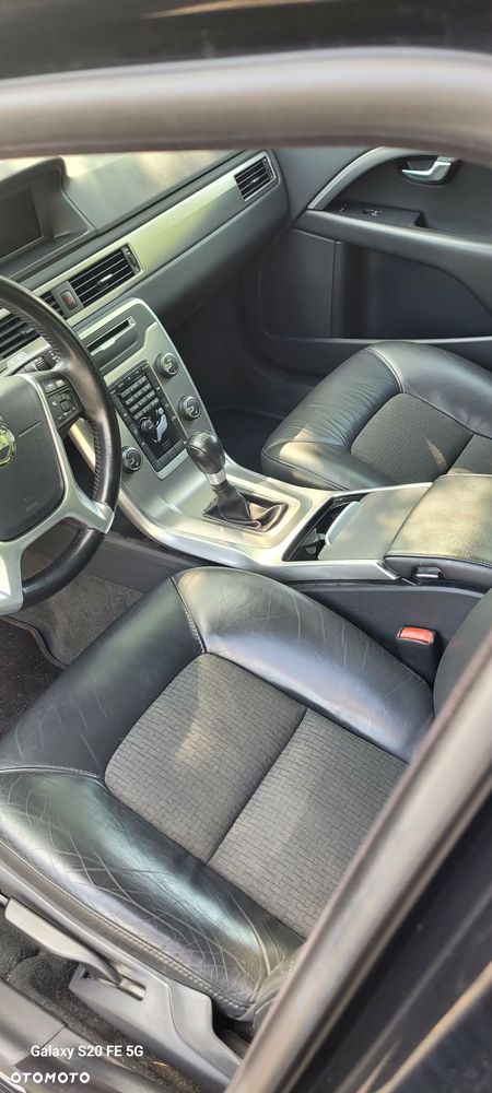 Volvo V70 - 4