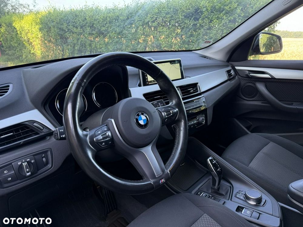 BMW X1 sDrive18d - 12