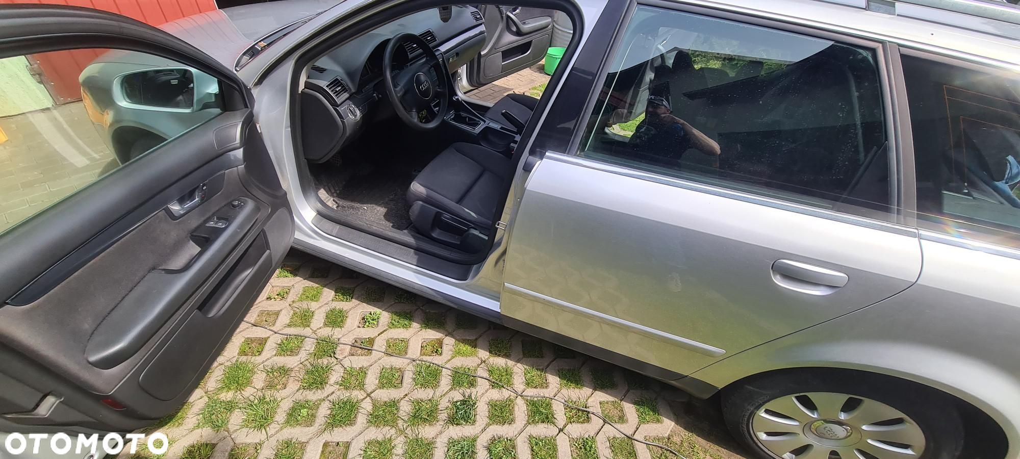 Audi A4 Avant 1.6 - 9
