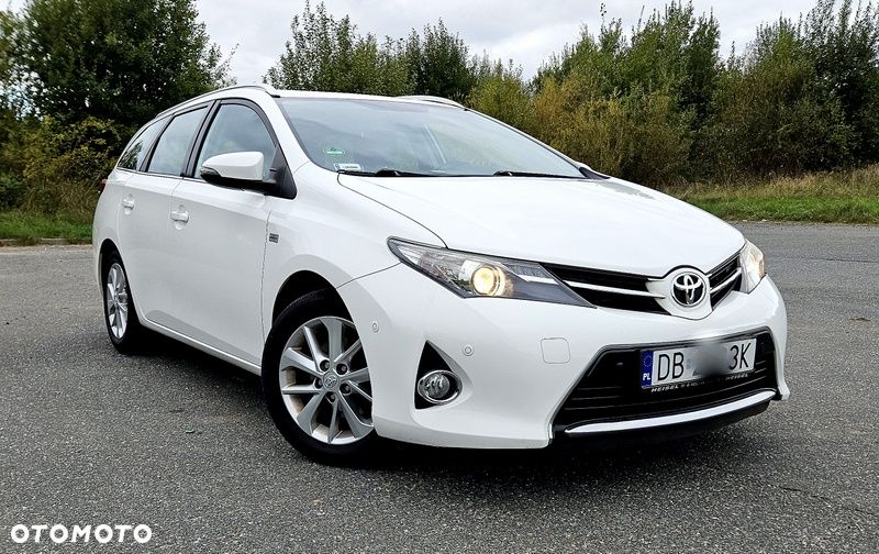 Toyota Auris 2.0 D-4D Comfort - 1