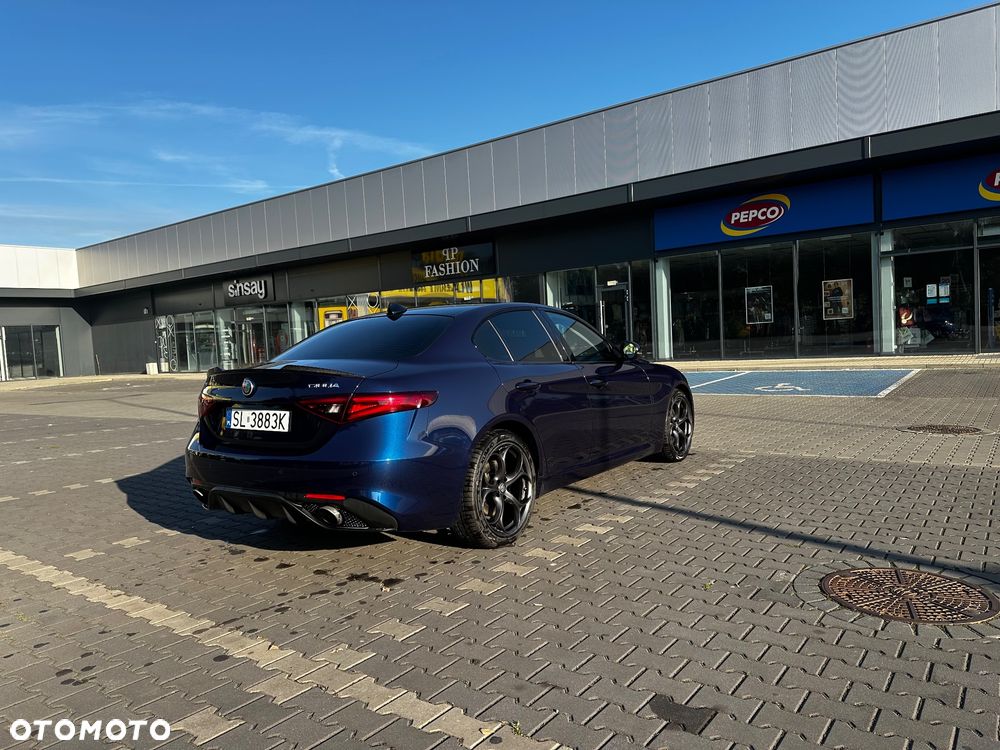 Alfa Romeo Giulia - 2