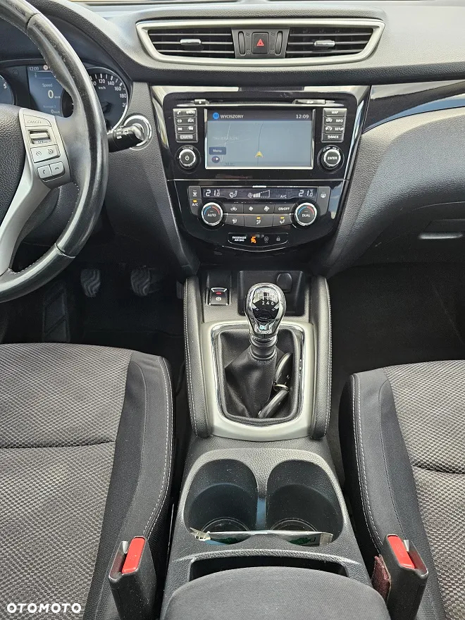 Nissan Qashqai 1.2 DIG-T N-Connecta - 26